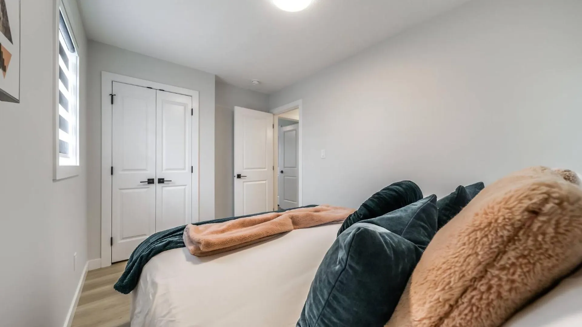 Willa Exoticlushquietretreatkingbed|Wifi|Parking|Wem Edmonton